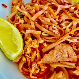 Close up-Chicken Pad Thai-September 2022