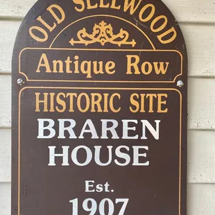 This is a Historic Site: Braren House Established 1907