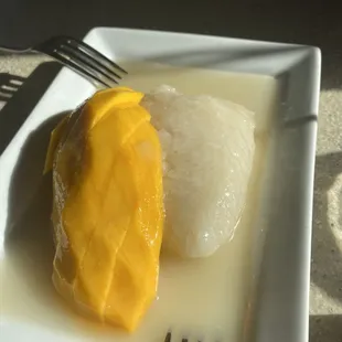 Mango sticky rice