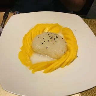 Mango with Sticky Rice (Seasonal)