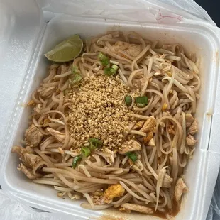 Chicken Pad Thai