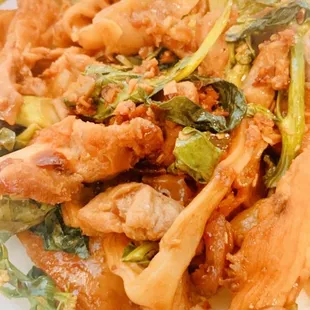 Pad Ki Mao (Drunken Noodles) with Chicken $9.95