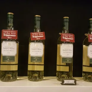 Marques De Riscal sauvignon blanc 18$ a bottle togo