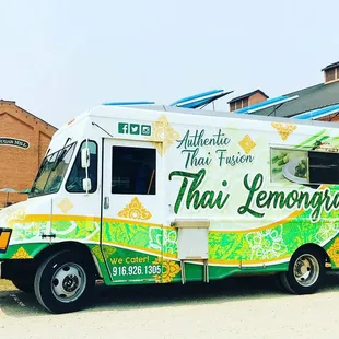 a food truck parked in front of a building