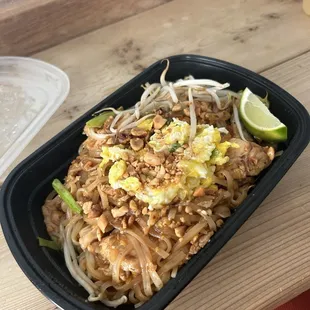 Pad Thai with chicken