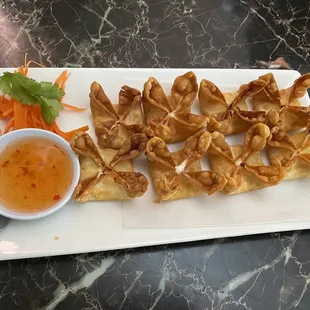 Crab rangoons