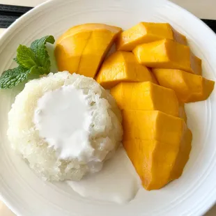Mango sticky rice