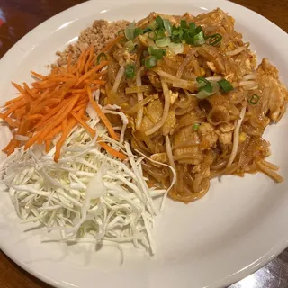 35. Pad Thai Noodle