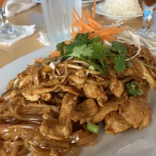 Pad Thai with chicken