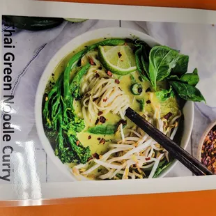 Green curry with noodle