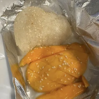 Mango with Sweet Rice (Seasonal)