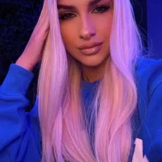 Eva K.
