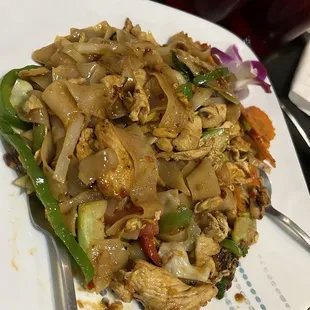 28. Drunken Noodles