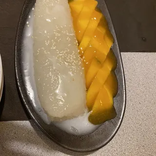 Sticky Rice With Mango