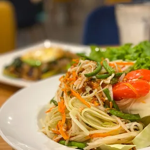 Mango Sticky Rice (IG: @foodfeasters)