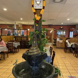 oysters and mussels, interior