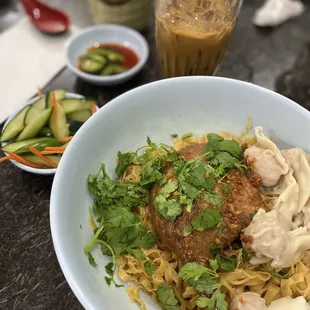 ramen and noodles, food