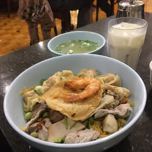 Thai Nghiep Noodle