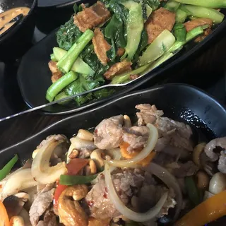 CASHEW NUTS