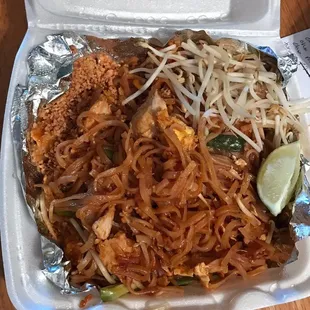 Pad Thai with Chicken - Spice Level 2