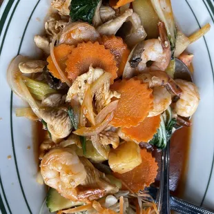 Sweet and sour chicken and shrimp