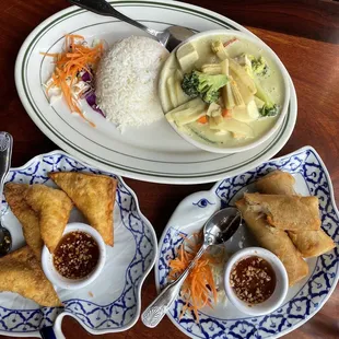 Green Curry, Crab Wanton, Thai Egg Roll