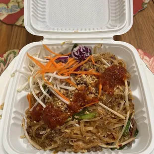 Phad Thai with Beef, 5 stars in spice and flavor!