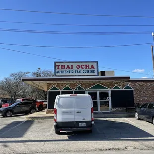 Entrance side of restaurant