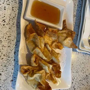 Crab wontons