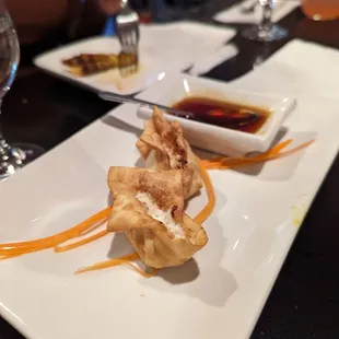 Crab rangoons