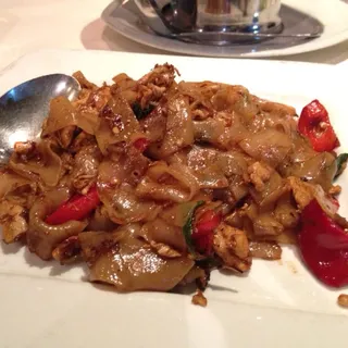 Siam Noodles with Chicken
