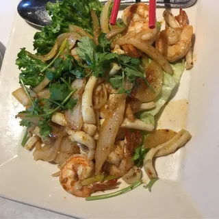 Spicy Garlic Shrimp, Scallops, and Calamari