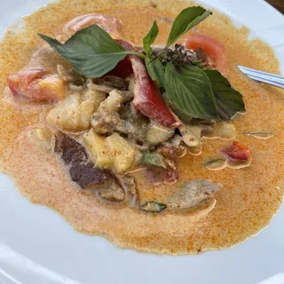 Roasted Duck in Red Curry Sauce