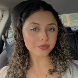 Michelly S.