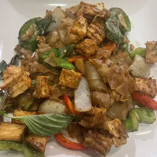 Drunken noodles with tofu