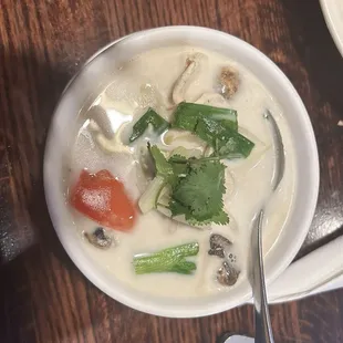 Tom Yum (Lemongrass Soup)