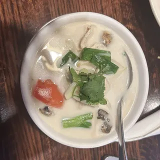Tom Yum (Lemongrass Soup)