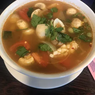 Spicy Seafood Soup (Poh Teak)
