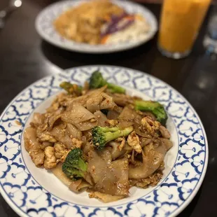 Pad See Ew (Soy Sauce Noodle)