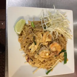 Pad Thai Chick and Shrimp
