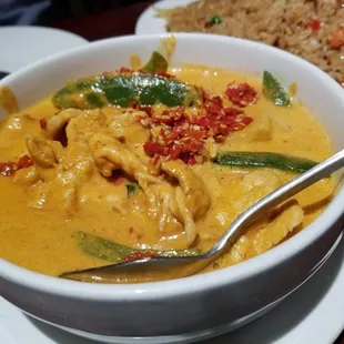 Panang curry with chicken, very spicy!