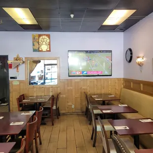 sushi and sashimi, interior