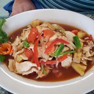 Sweet and Sour (Pad Peaw Waan)