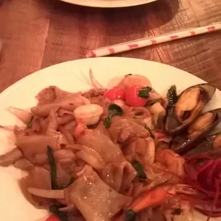 Drunken Noodles