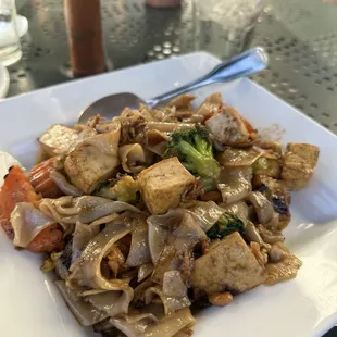 Pad See Ew with tofu
