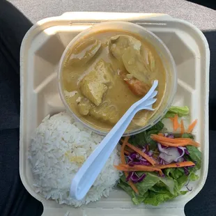 Yellow curry lunch special