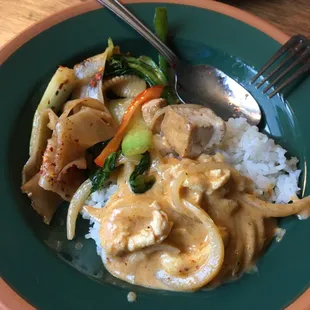 Panang curry and drunken noodles