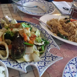 Spicy chicken fried rice, garlic seafood...