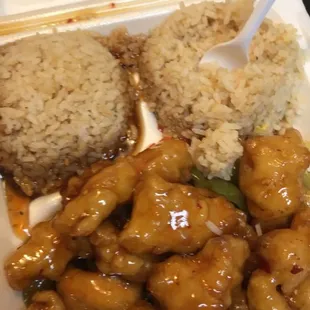 General Tso&apos;s Chicken Lunch, def legit. The egg rolls, soup, and wings are legit too. Def a hidden gem.