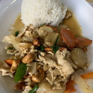 Cashew Nut with Chicken. Good.